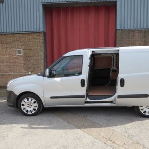 Courier services across Nottingham, Mansfield and Derby